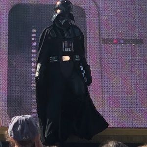 Meet your Posher, Bobby